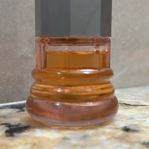 Laura Biagiotti Romamor Perfume - Picture 3 of 3